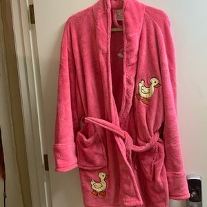 Aegean Apparel pink robe with ducks size XL.